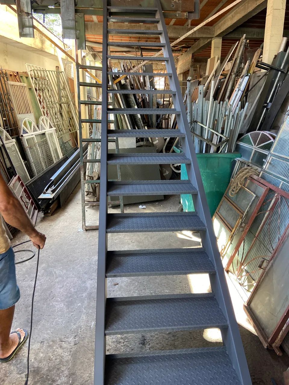 Escada antiderrapante medida 080