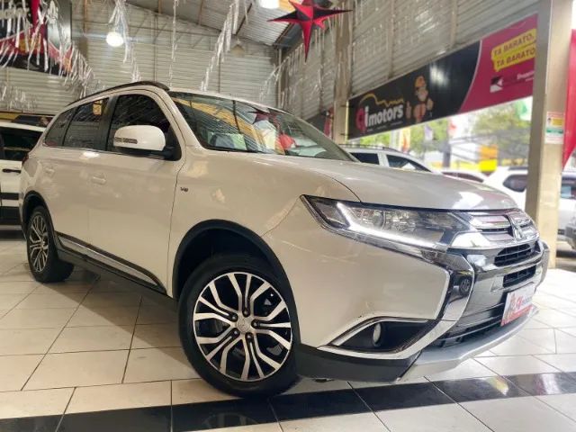 MITSUBISHI OUTLANDER 3.0 V6 7 LUGARES 2015/2016 