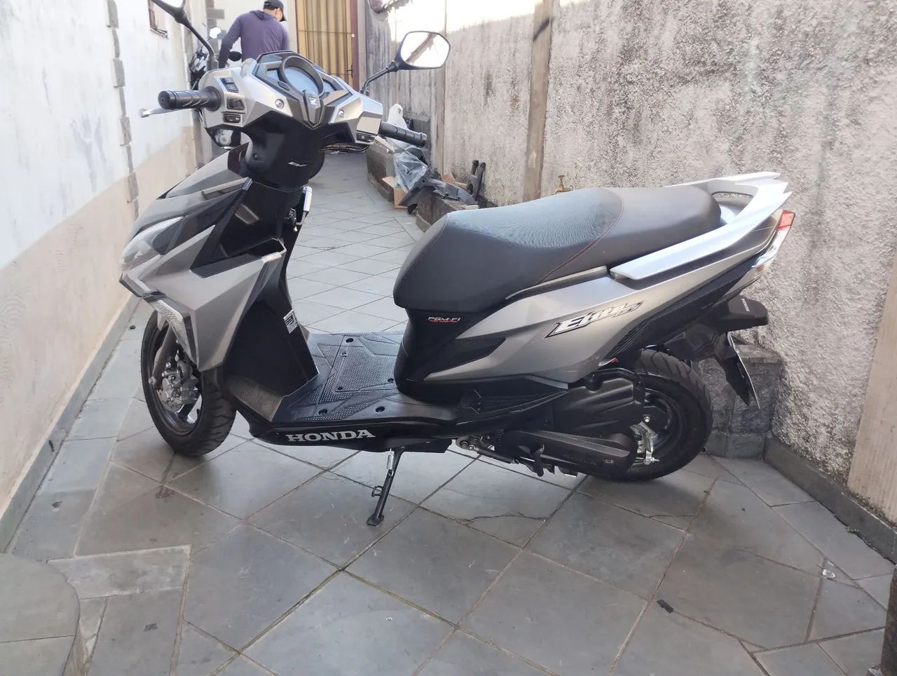 Elite 125 2024 - Foto 4