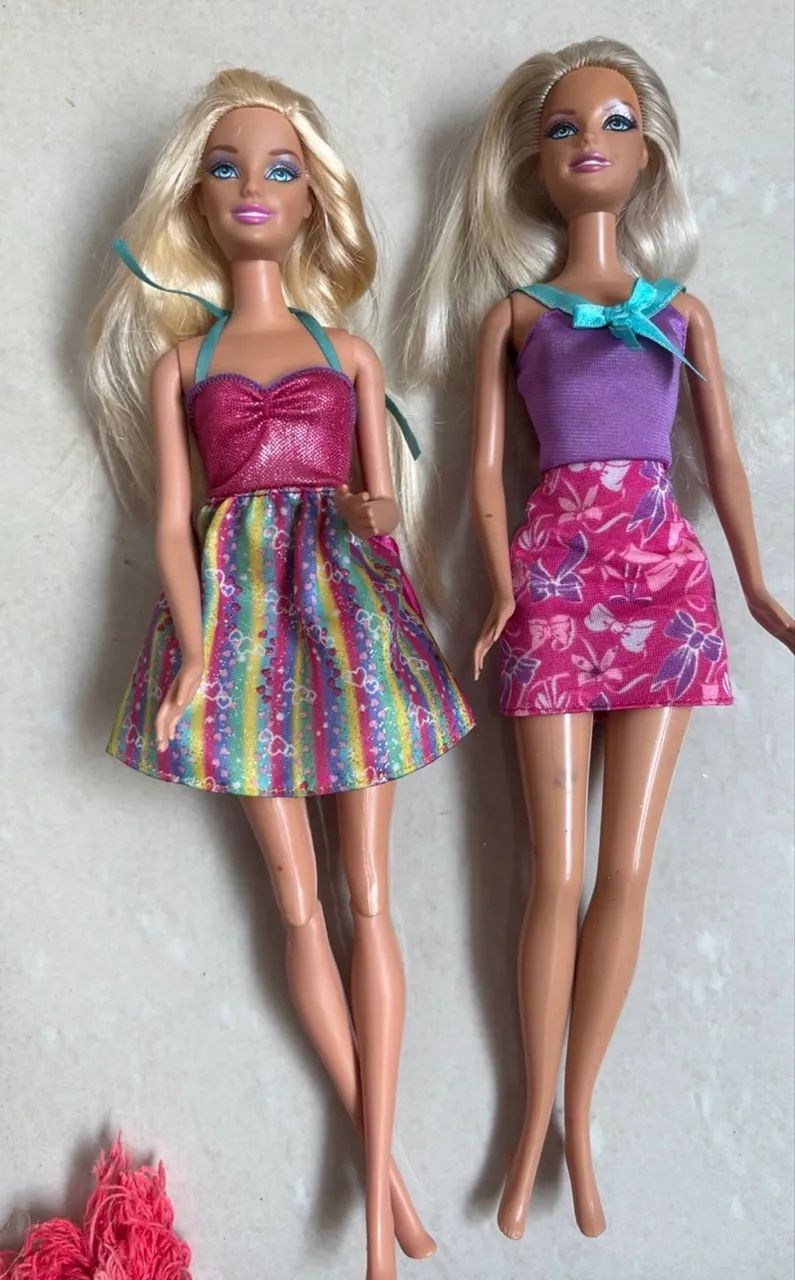 Kit 2 Barbies originais 