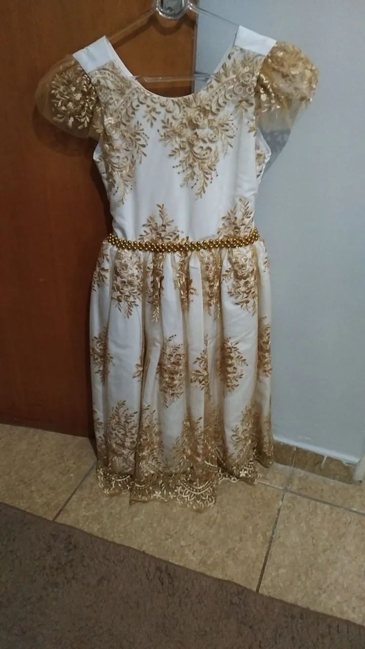 2 Vestidos de  damas + 2 pares de  sapatos  - Foto 2