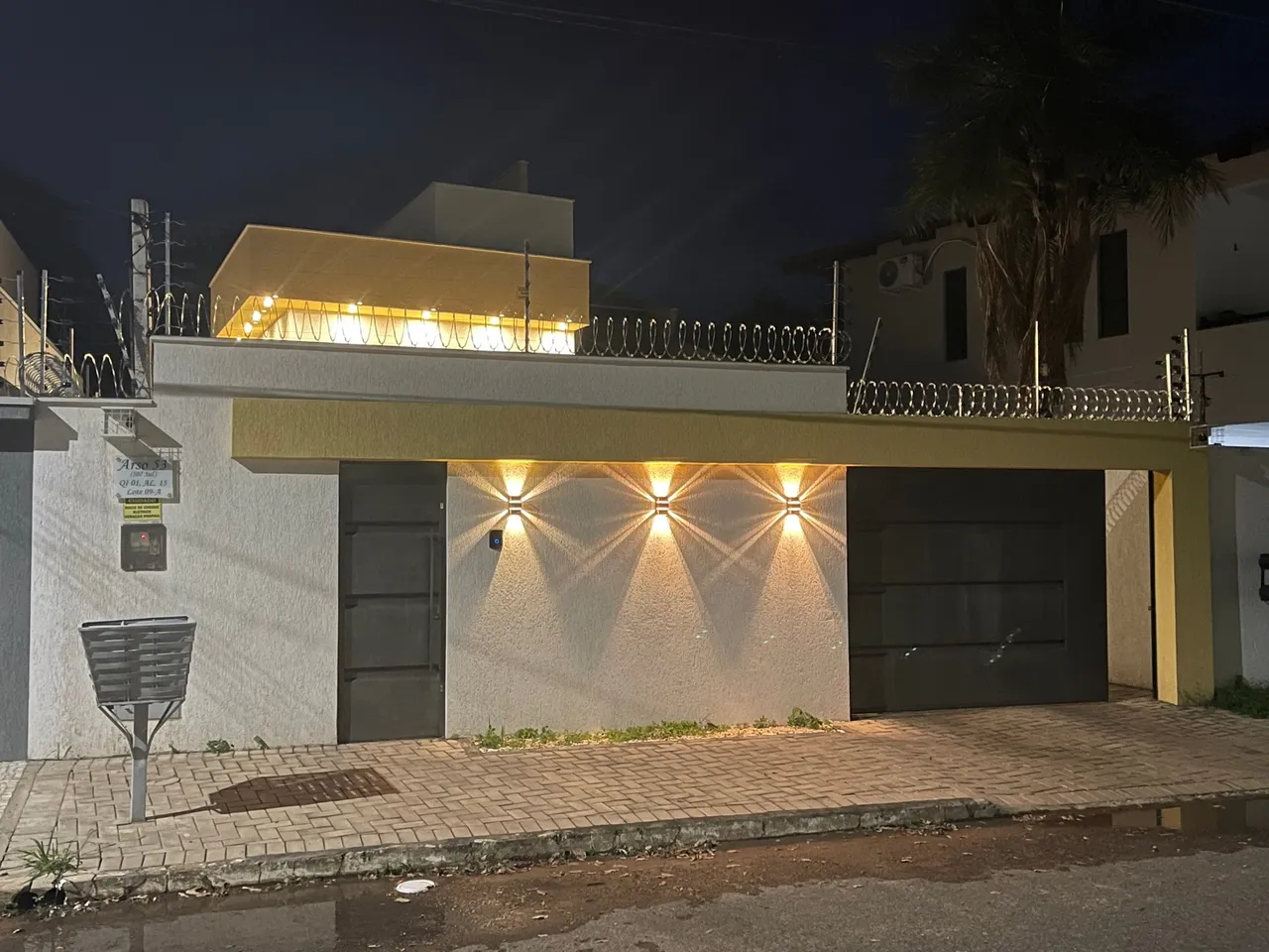 Casa de Alto Padrão à venda (direto c/proprietário), próximo a Pista do Antigo Aeroporto.