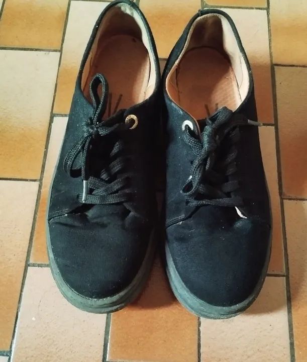  Brechó Tênis feminino Vizzano. Preto, camurçado e solado plataforma, 38 - Foto 6