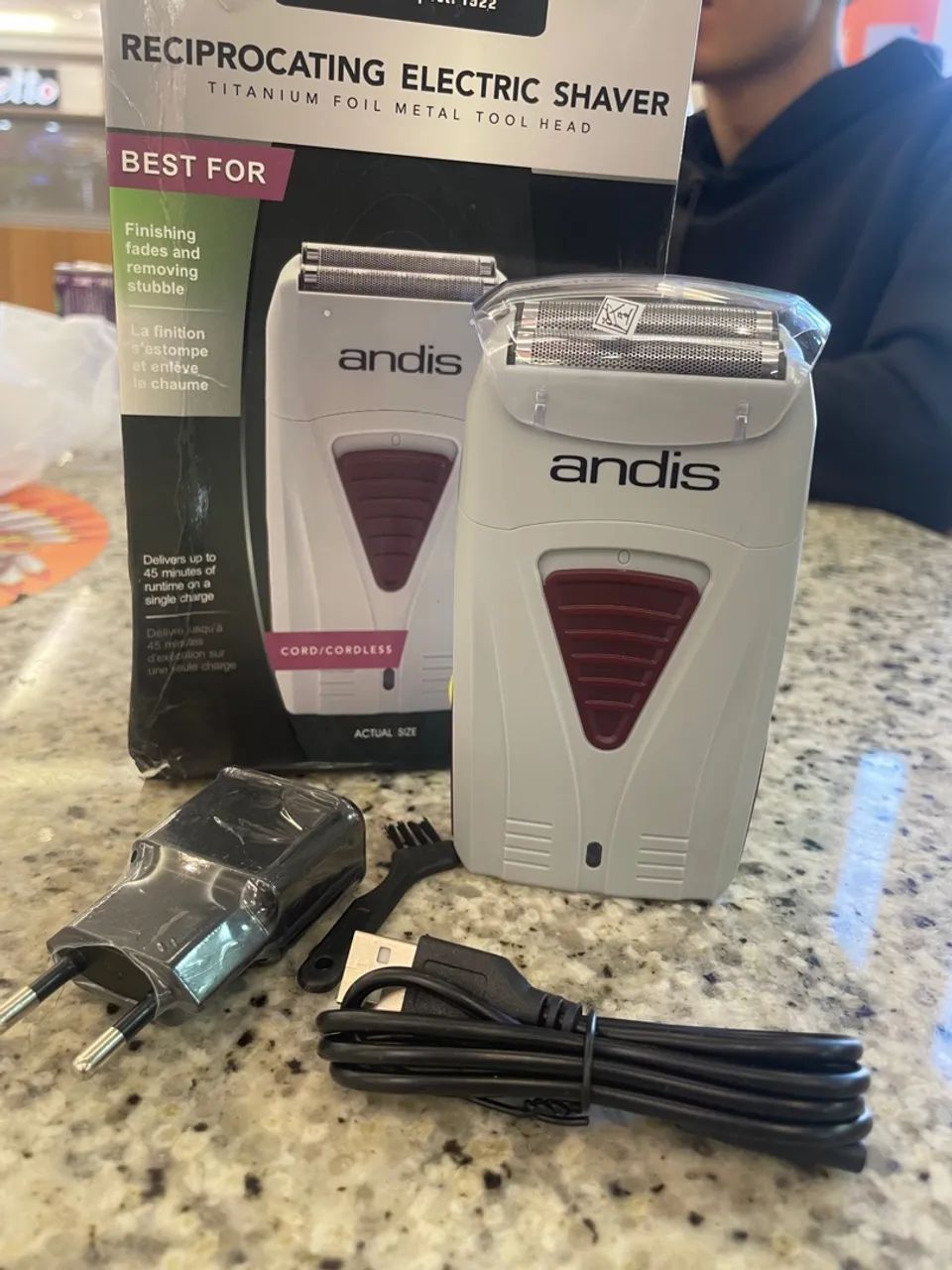 Máquina de Cortar Cabelo Andis Profoil Lithium - Foto 2