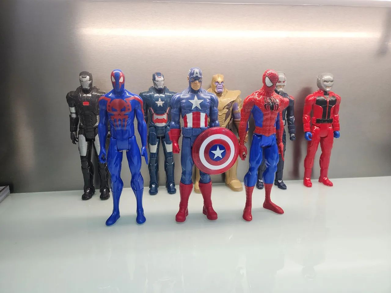 Coleção 8 bonecos Marvel Hasbro 30cm alguns raros - Foto 5