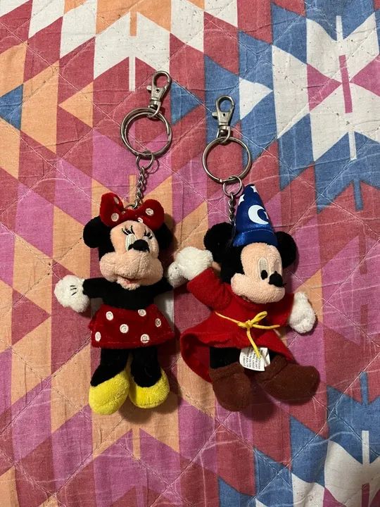Chaveiros Mickey e Minnie originais disney