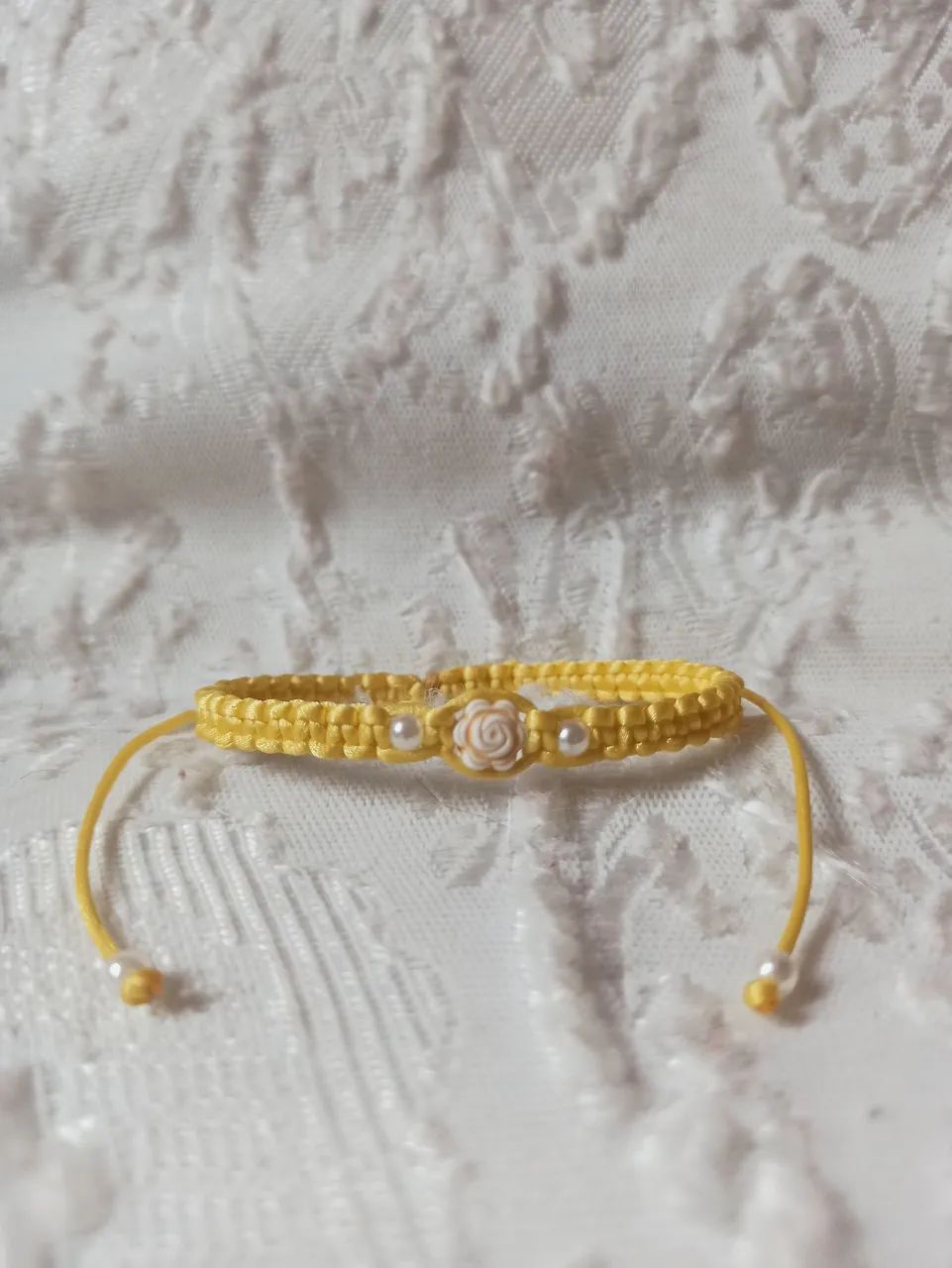 Pulseira macrame flor