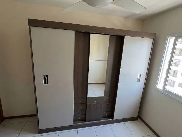 Guarda-roupa Casal 5 Portas 8 Gavetas com Espelho