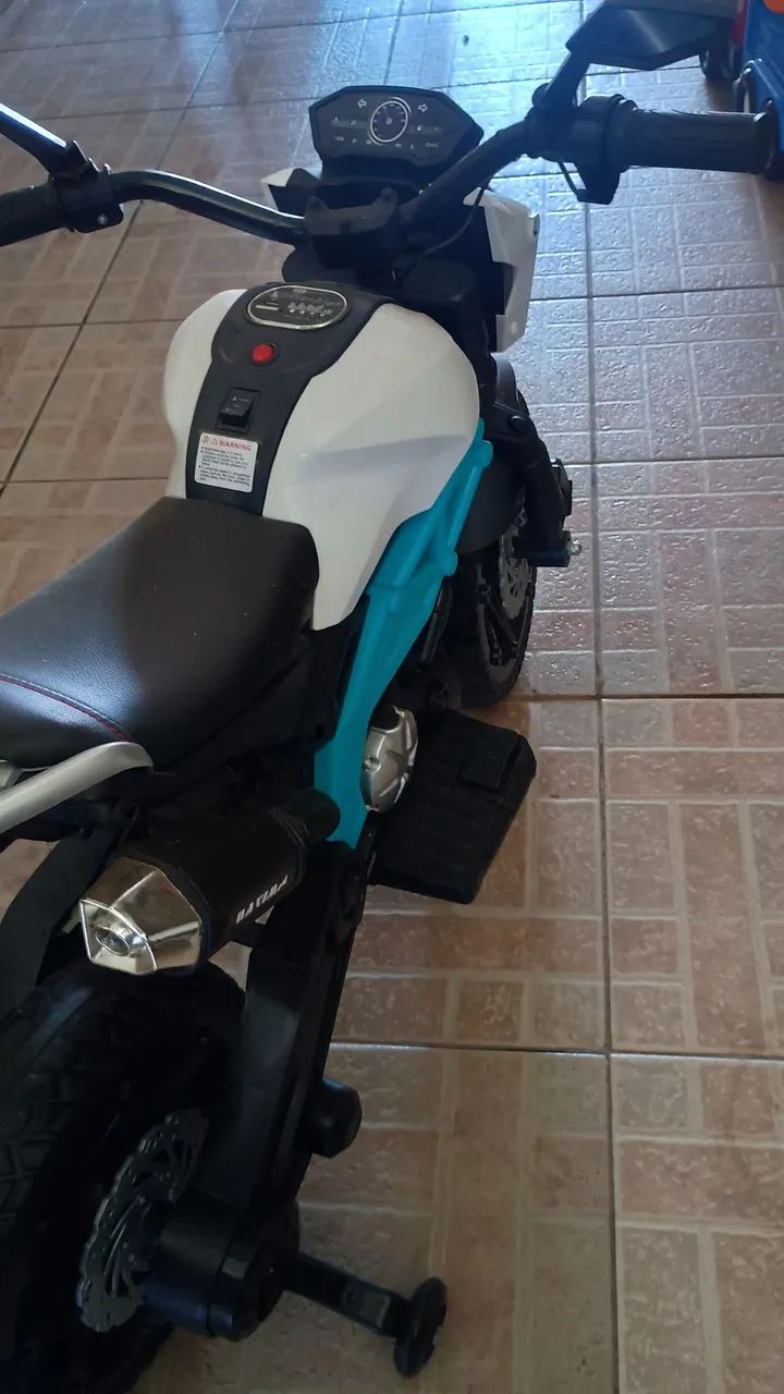 Moto elétrica para criança 
