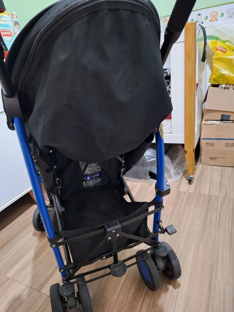 VENDO NOVISSIMO CARRINHO GUARDA CHUVA CHICCO ECHO MR BLUE  - Foto 4