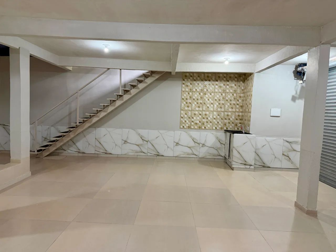 LOJA COMERCIAL 82 M² + SÓTÃO - AR-7 AVENIDA COMERCIAL - SOBRADINHO II - Foto 5