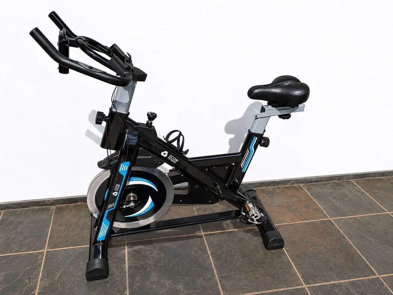 Bicicleta Ergométrica - Ótima Oportunidade  - Foto 4