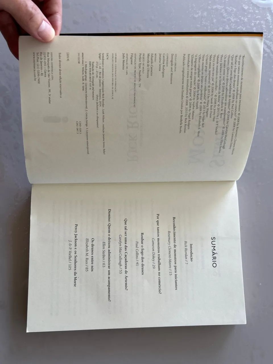 Livro SEMIDEUSES E MONSTROS - Foto 3