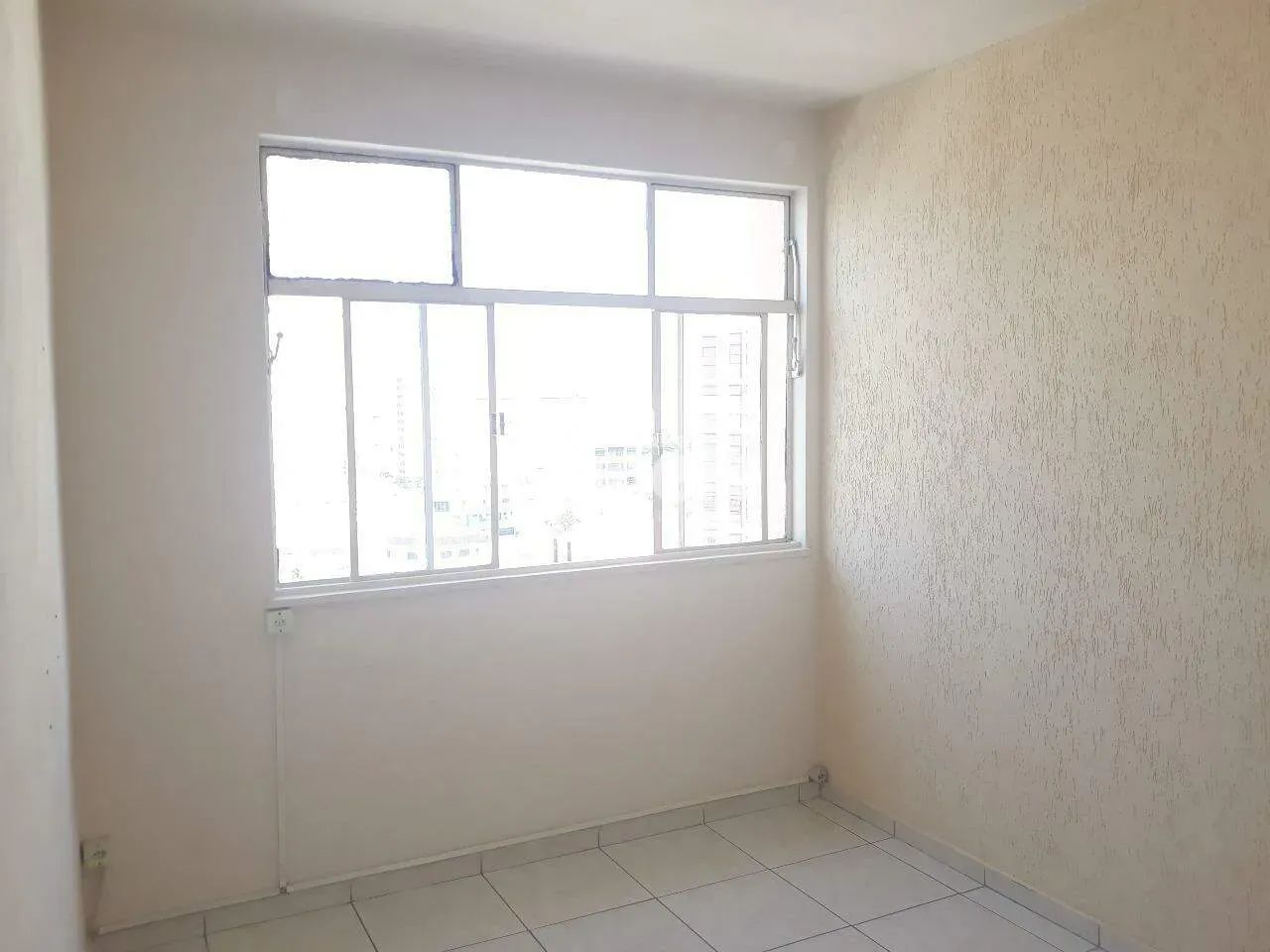 Sala Comercial para aluguel, Centro - Taubaté/SP