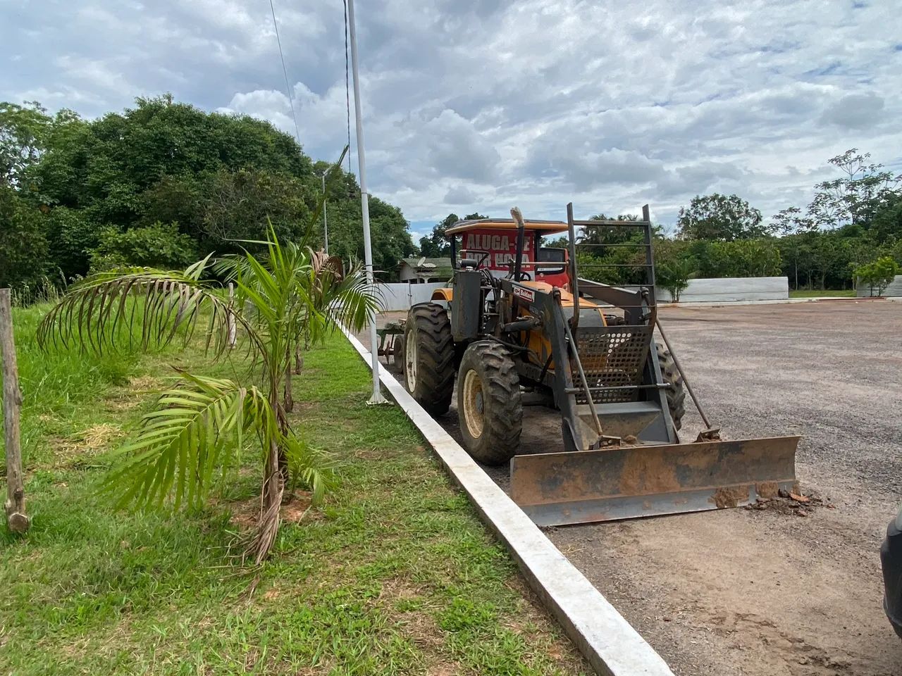 Trator valtra A750 e implementos  - Foto 5