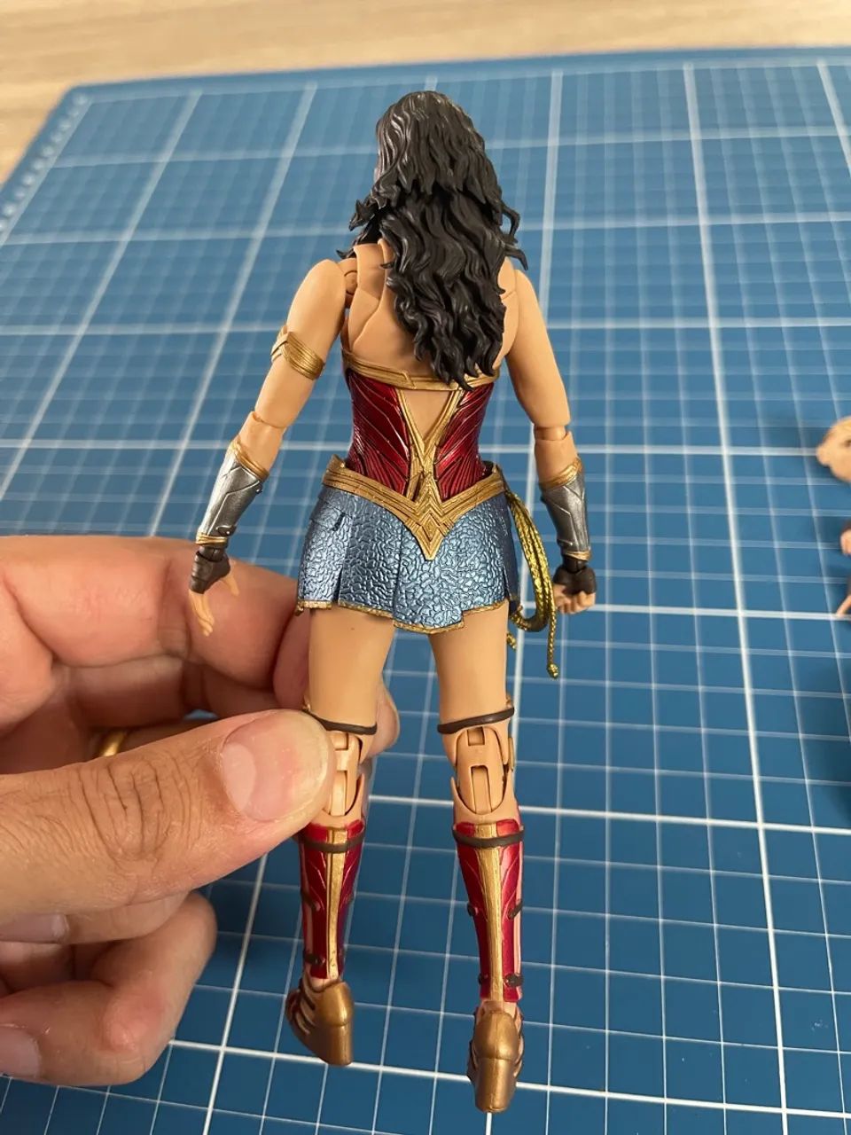 Mulher Maravilha - SH Figuarts  - Foto 3