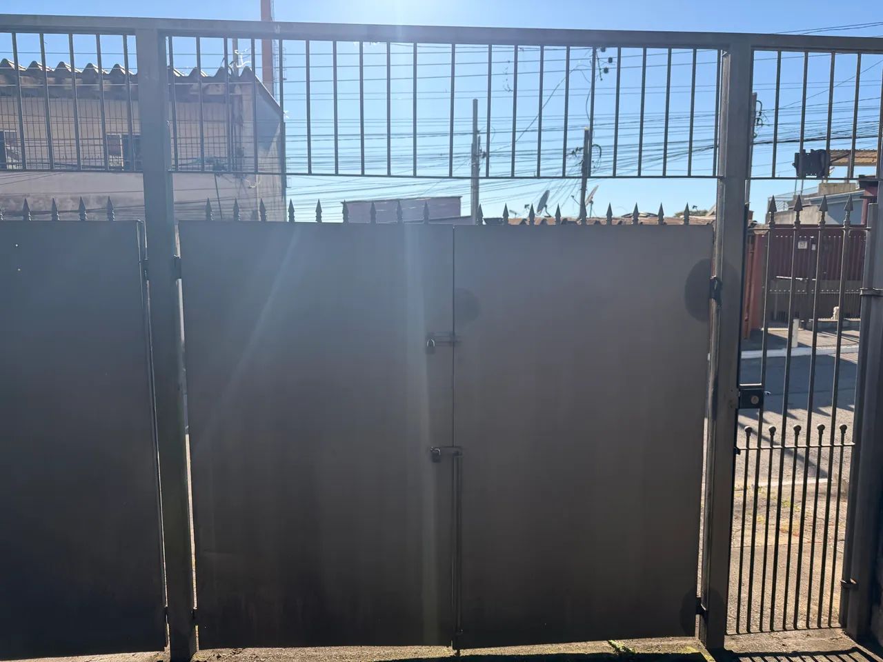 Vendo portão triplo de ferro usado - Foto 5