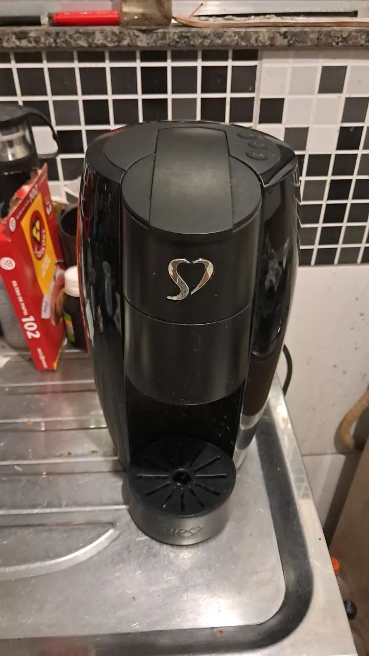 Cafeteria Três Corações Lov Basic Preta cápsulas.