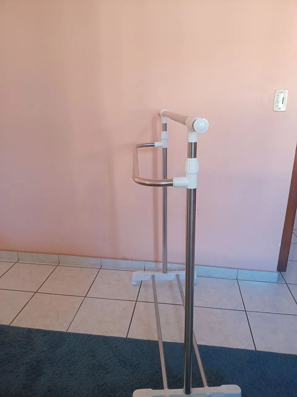 Cabideiro arara regulável com extensor - Foto 4