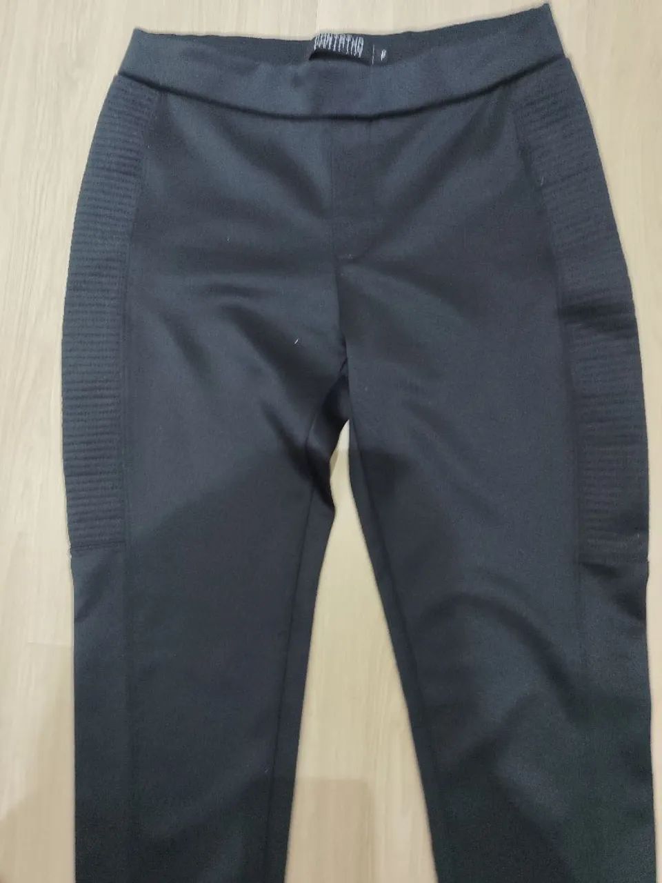 2 Calças Montaria e 2 Calças Legging 
