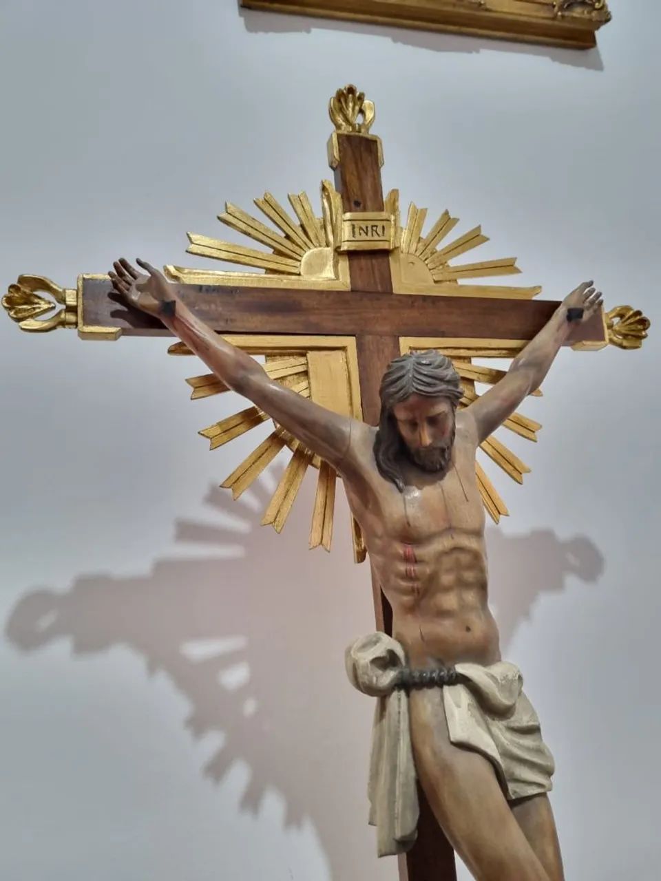 Linda Imagem de Cristo em Madeira - Foto 3