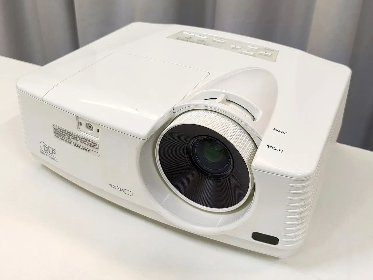 Projetor de video HDMI HD XGA Para todos os tipos de igrejas, eventos, escolas, festas, fi