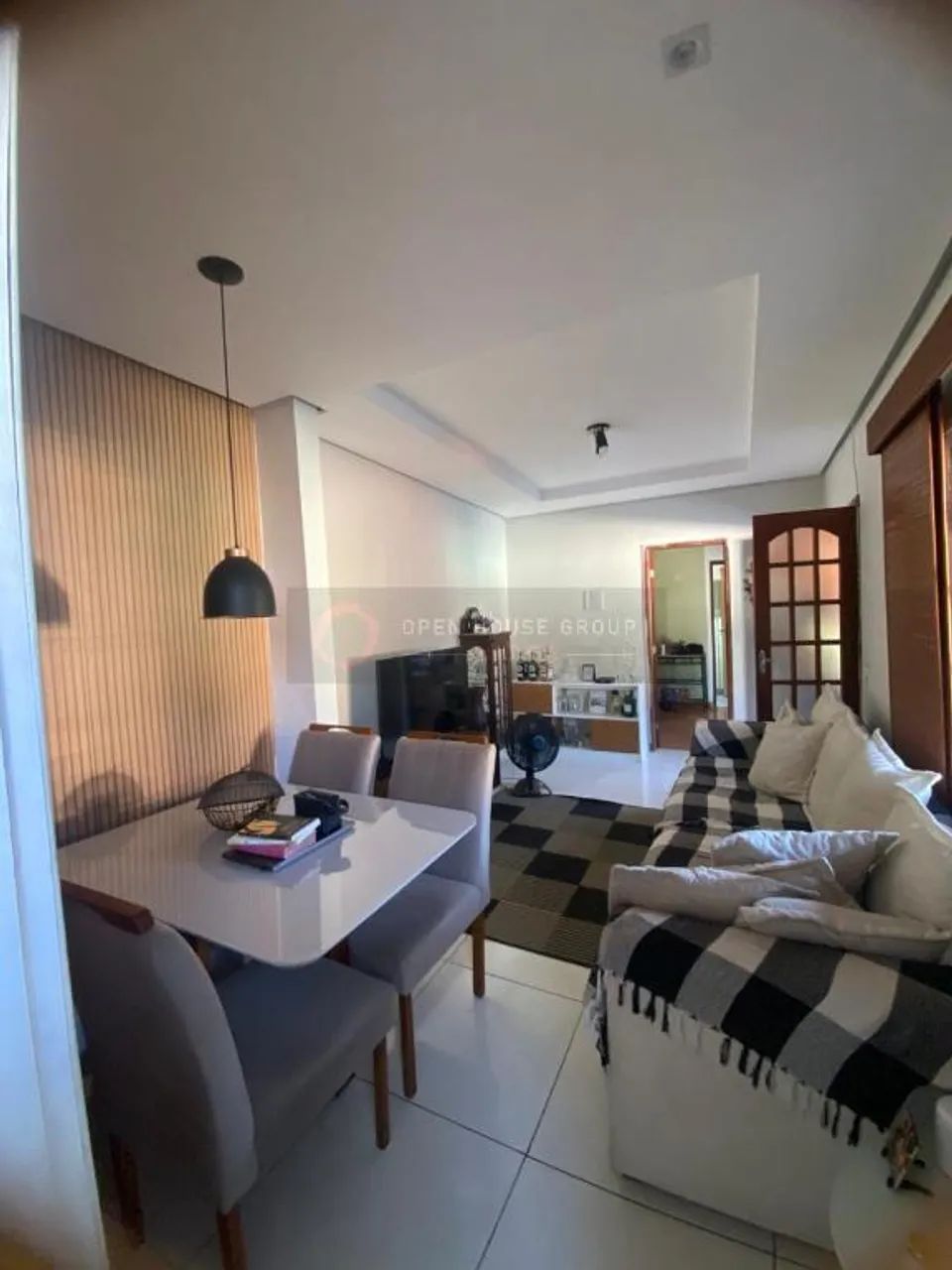 Open House vende casa 2 quartos e suíte na Engenhoca!