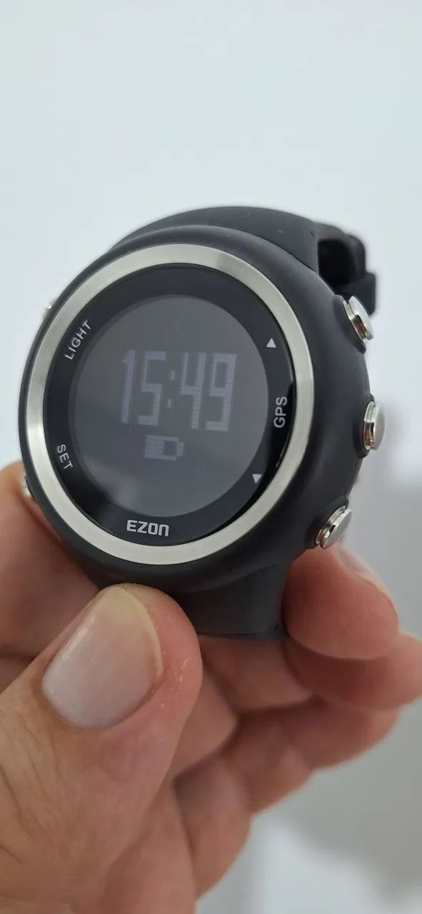 Relógio EZON T-031. 