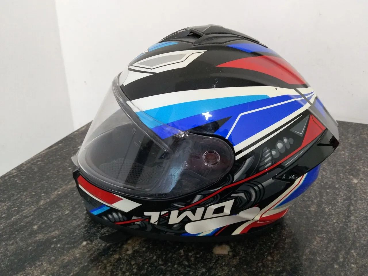 Capacete, TWO e Ótimo estado 