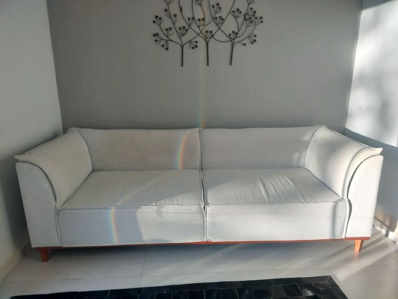 Sofá cinza sofisticado, em linho, 2,4m - Foto 4