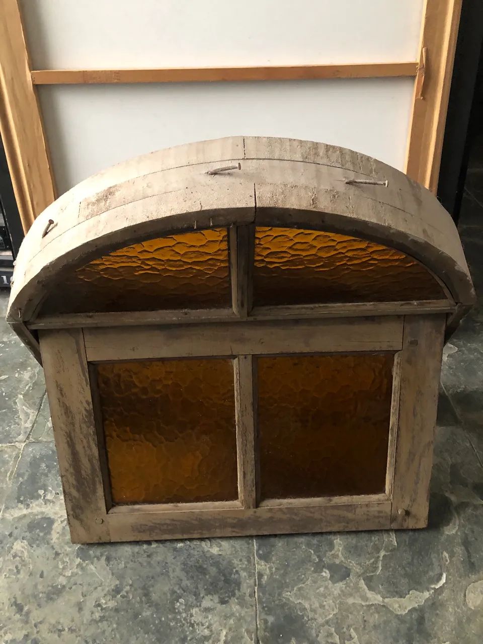 Vitro basculante de madeira com Arco e fecho - Foto 5