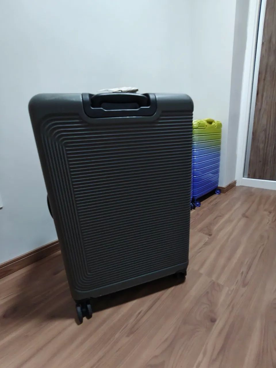 Mala de viagem 23Kg importada grande  - Foto 3