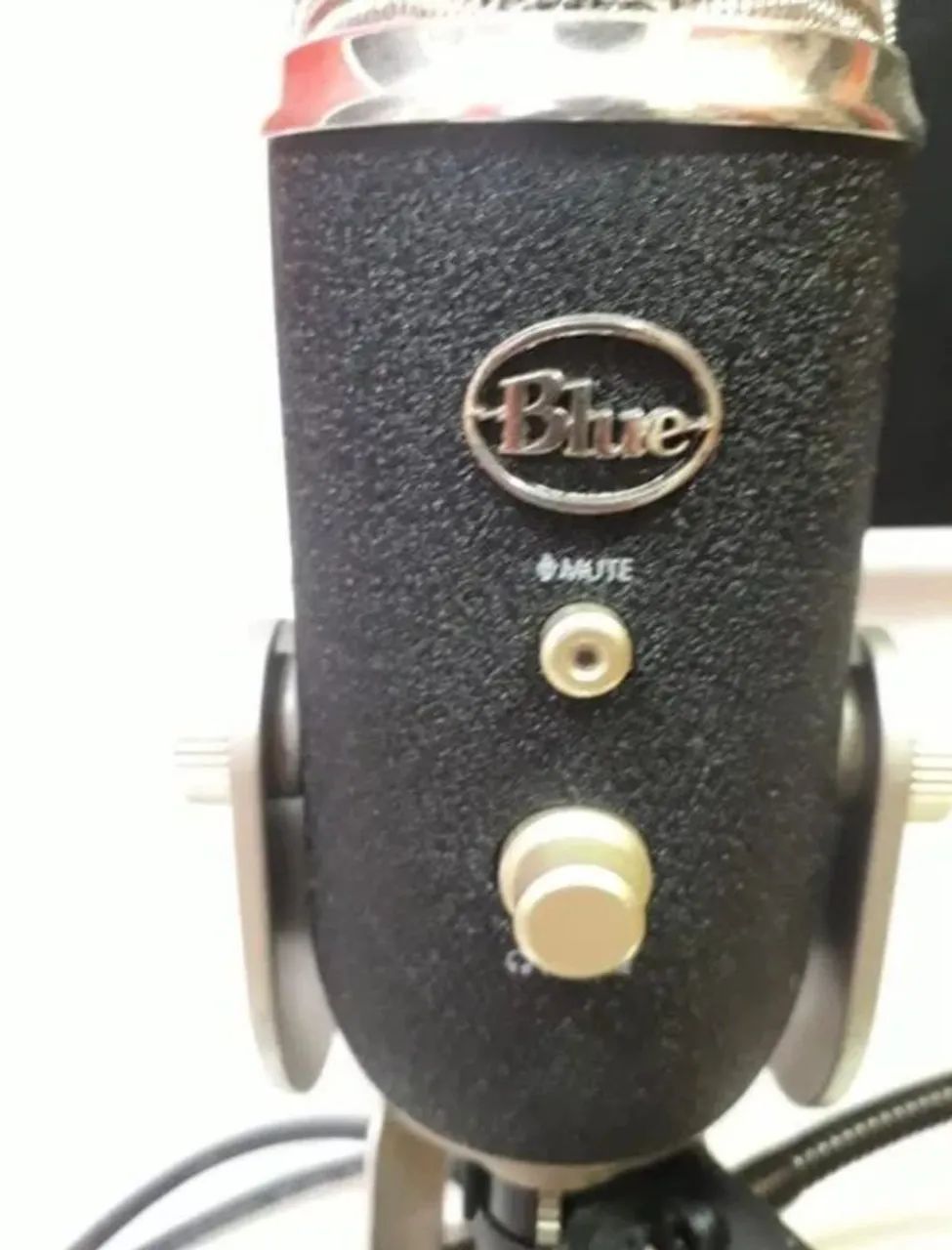 microfone condensador Blue Yeti Pro - Foto 2
