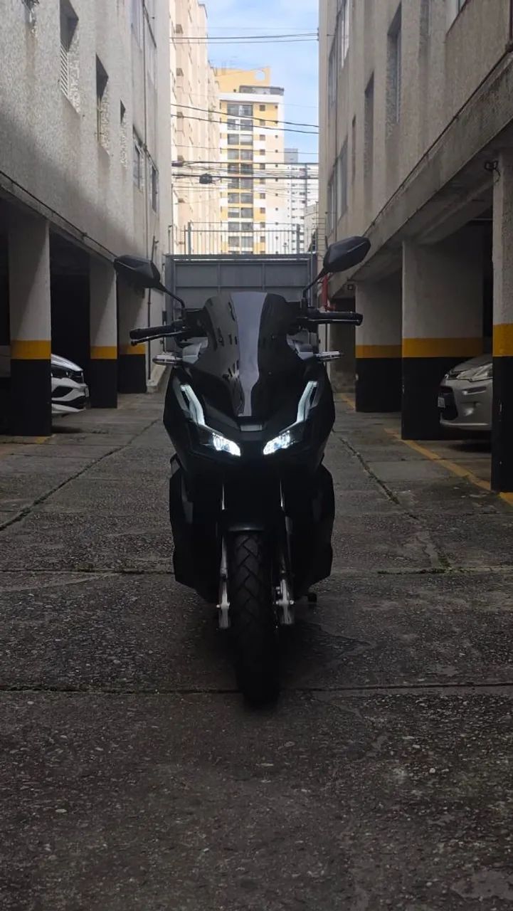 HONDA ADV 