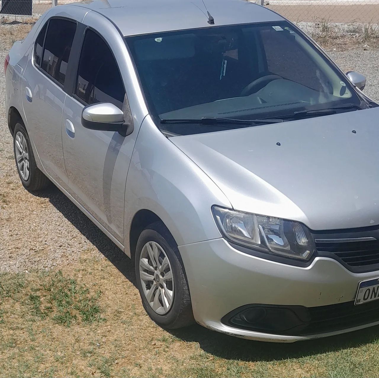Renault Logan EXPRESSION HI-FLEX 1.6 8V 4P 2014