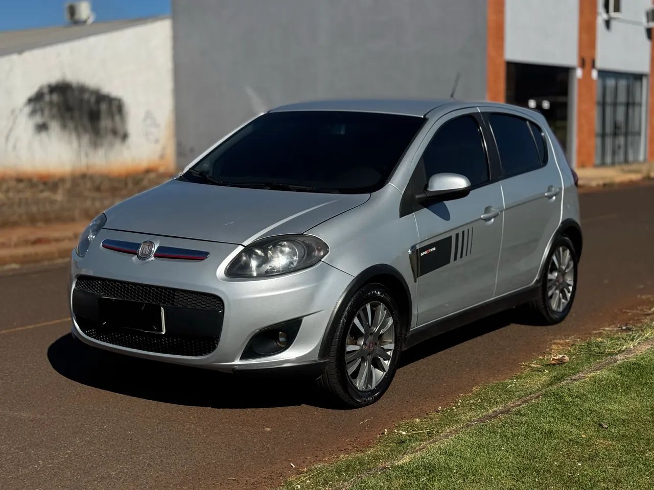 Fiat Palio Sporting 1.6 Flex 16V 5P 2013 - Foto 2