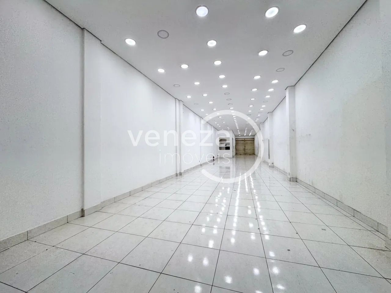 Salão comercial para alugar, 180 m², Centro de Ibiporã/PR - Foto 2