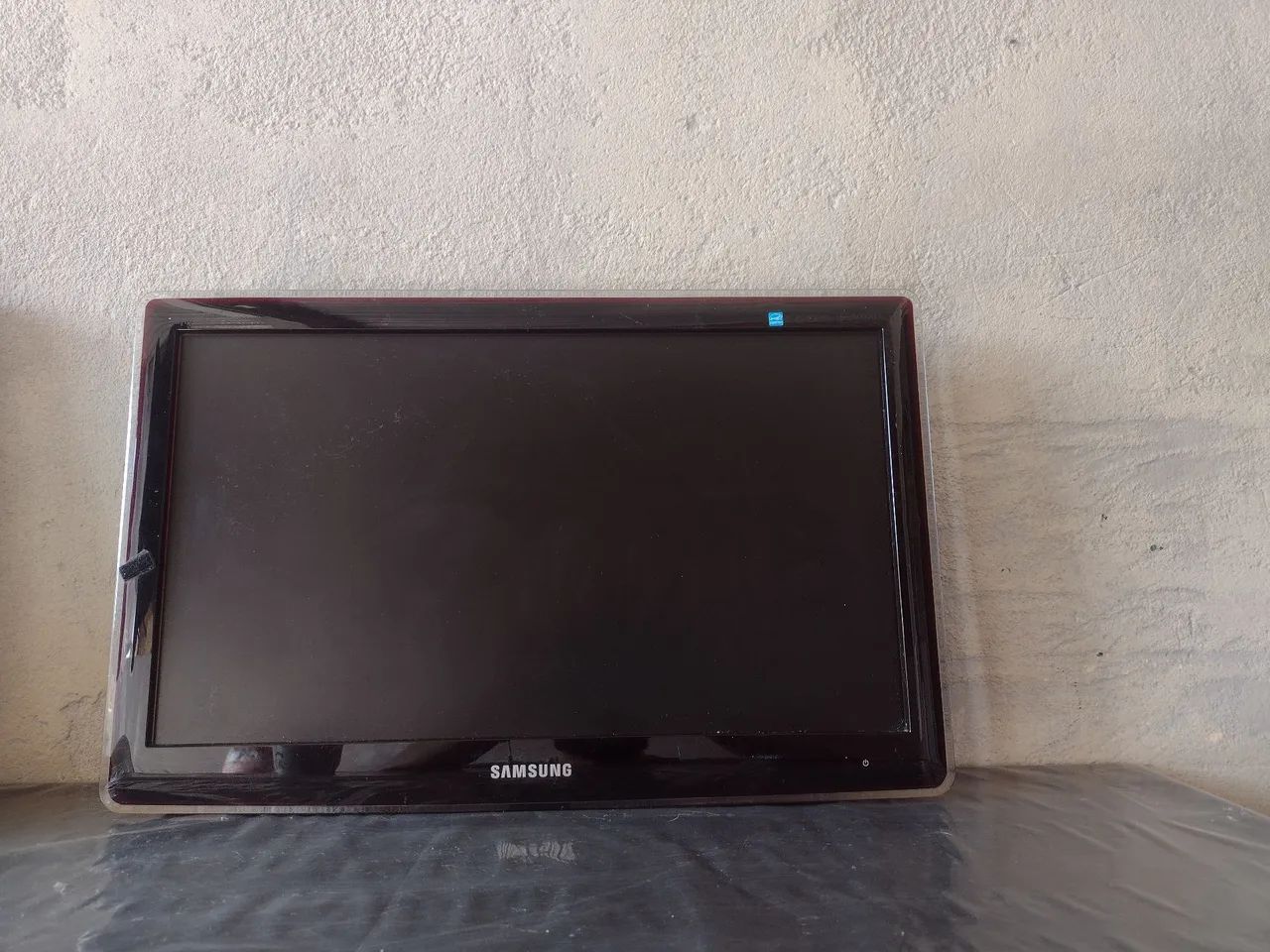 Tv LCD 28 polegadas. - Foto 2