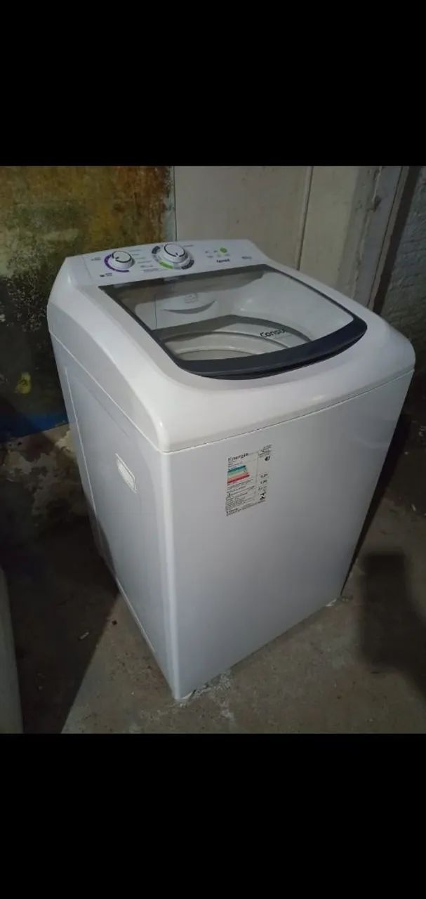 Máquina de lavar roupas 