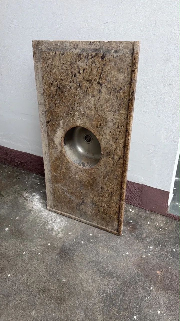 Vende se 2 pias Cuba inox granito e 2 bancadas de Granito 