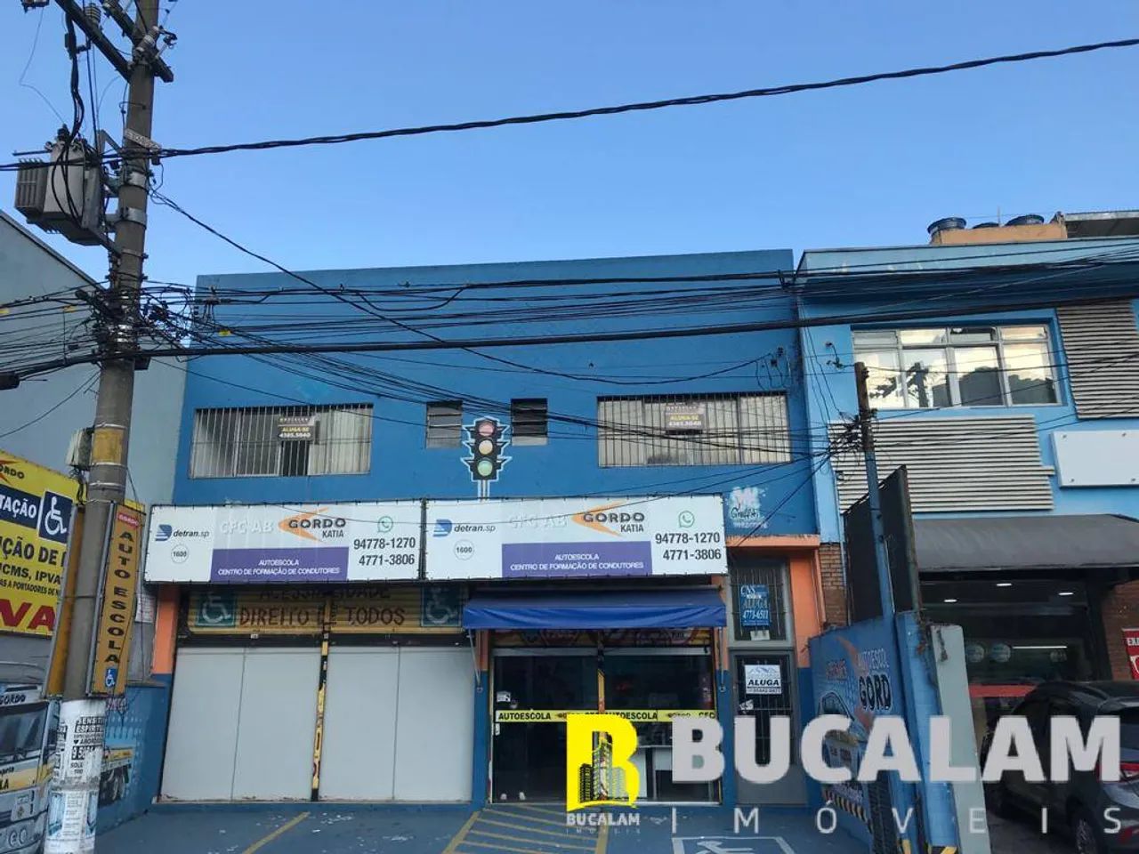 SALA COMERCIAL PARA LOCAÇÃO NO CENTRO DE TABOÃO DA SERRA!!!