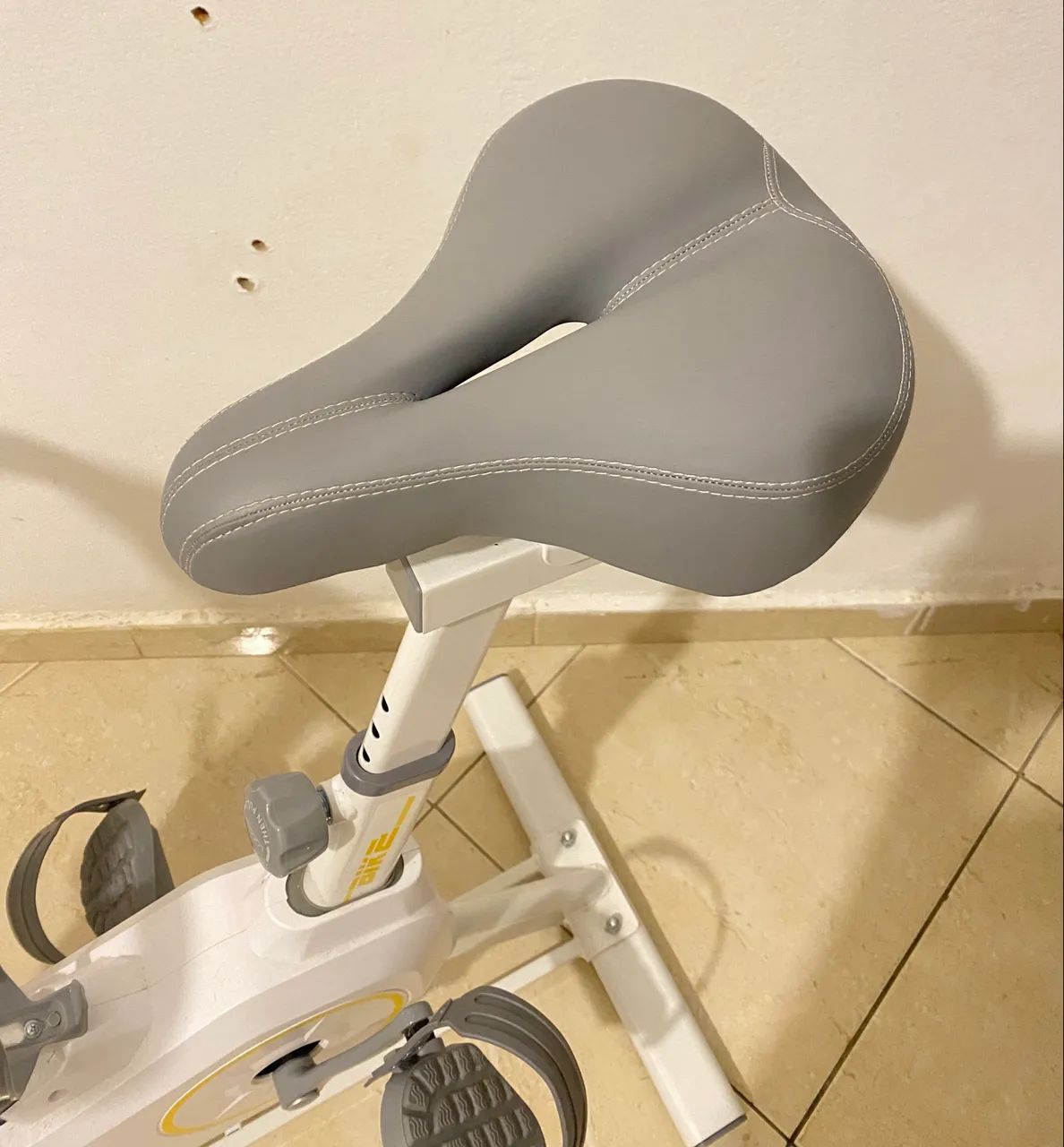 Bicicleta ergométrica exercício muito nova - Foto 4
