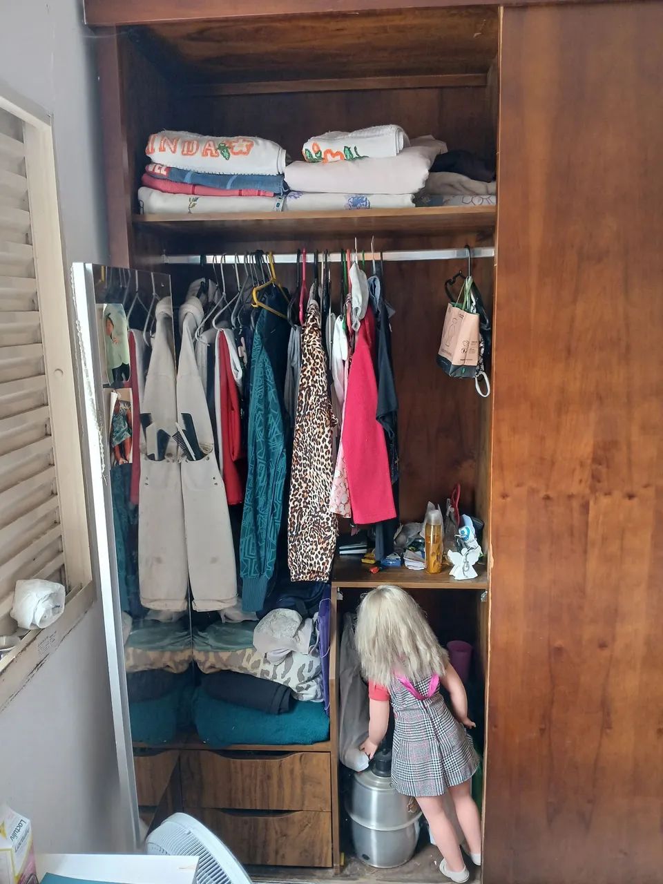Guarda roupa madeira maciça  - Foto 2