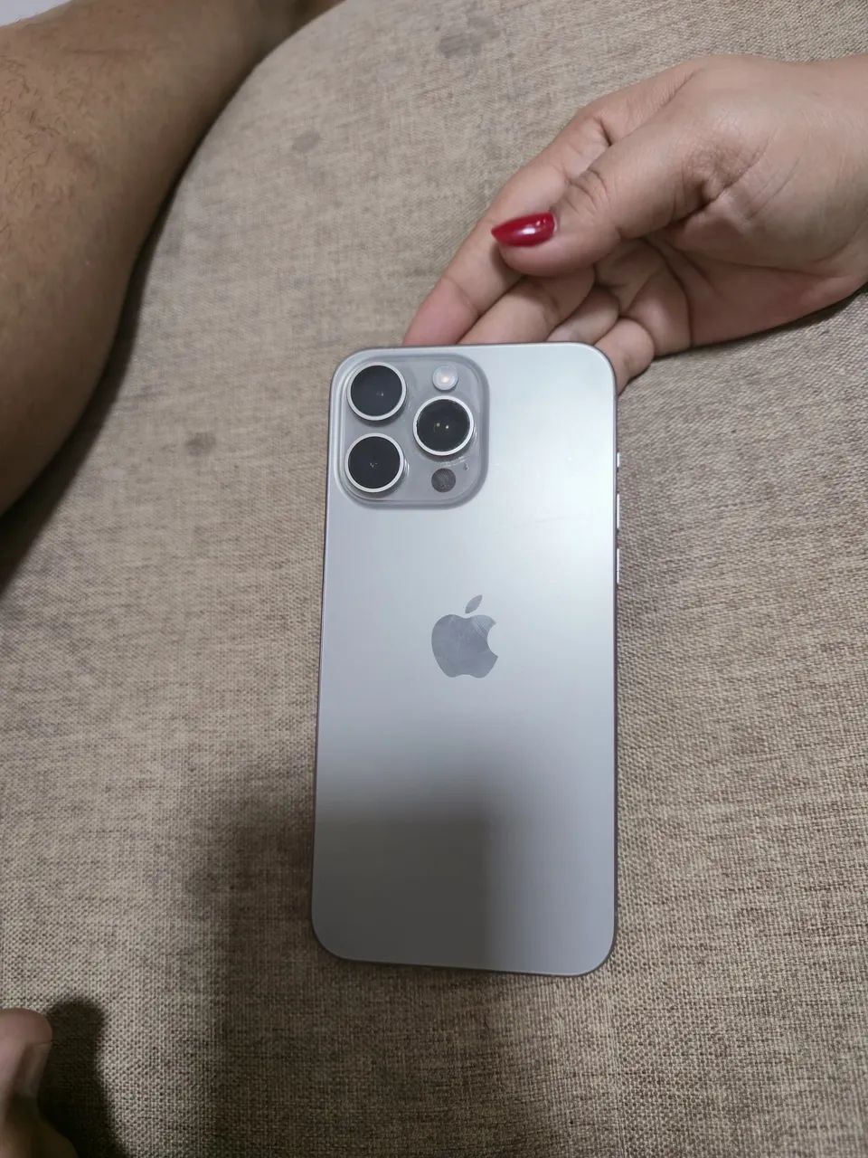 iPhone 15 pro Max  com nota fiscal - Foto 2