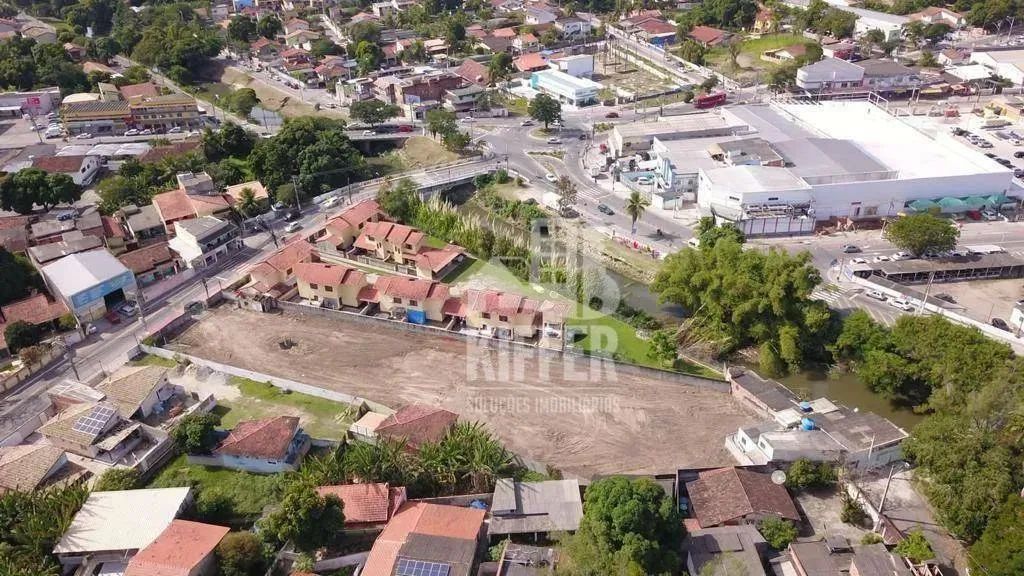 Área à venda, 2480 m² por R$ 2.200.000,00 - Centro - Maricá/RJ