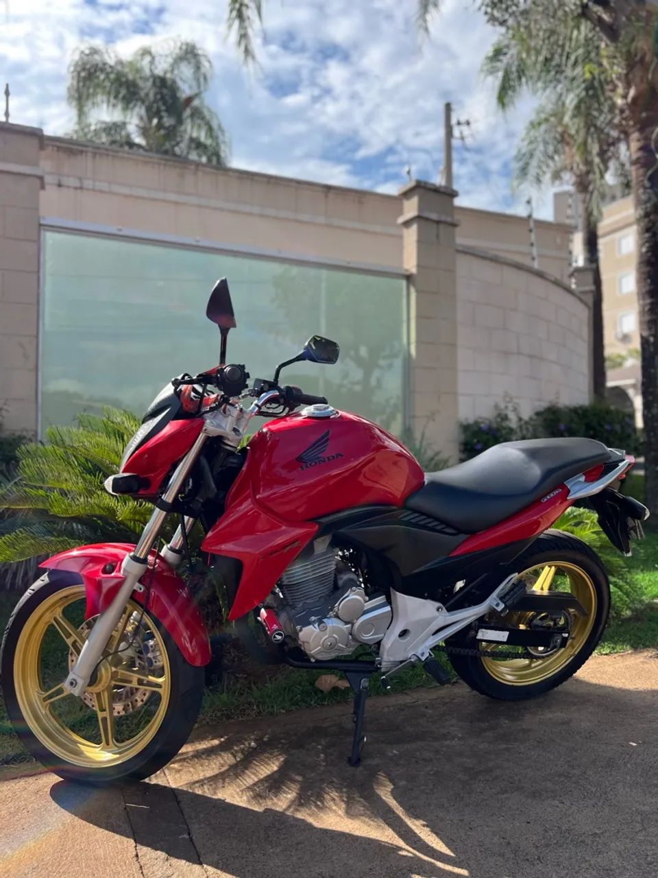 CB 300 2015 - Foto 2