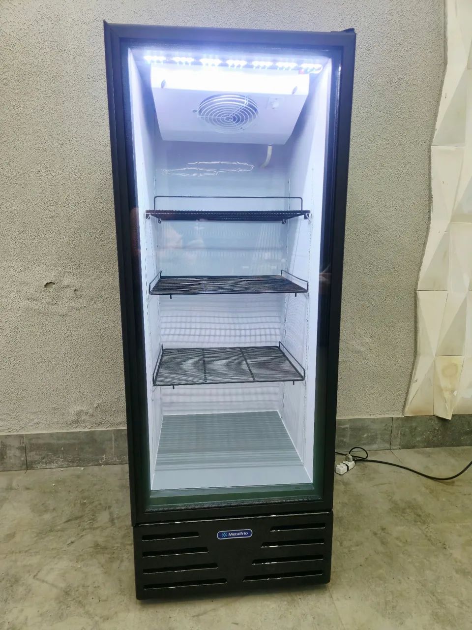 Freezer expositor de bebidas 