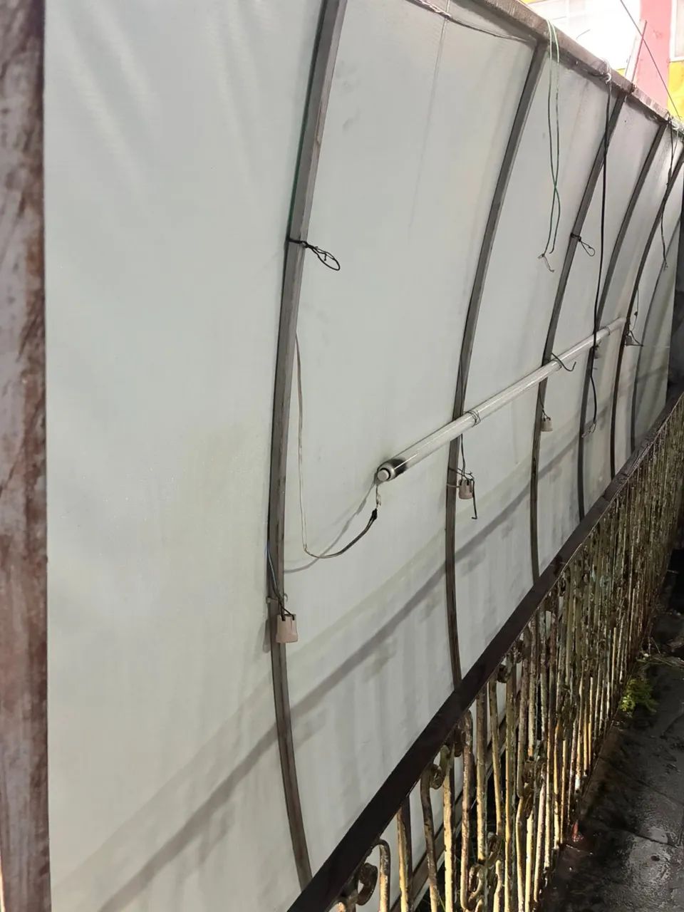     Toldo em excelente estado à venda - Foto 3