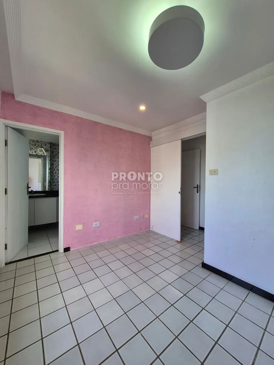 Apartamento com 4 quartos em Candeias