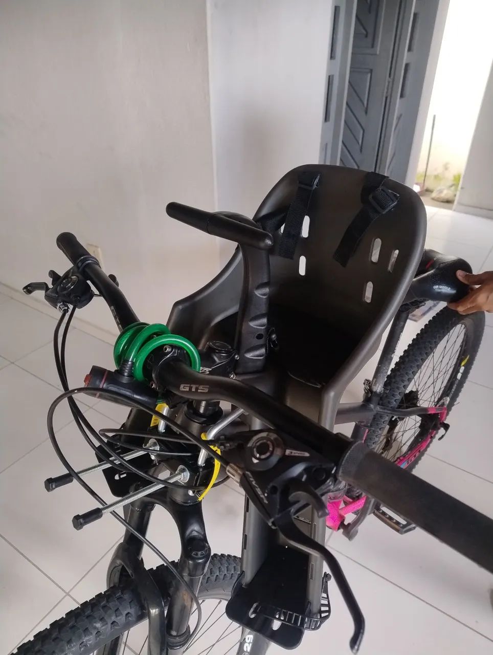 Cadeirinha de passeio para criança  - Foto 5